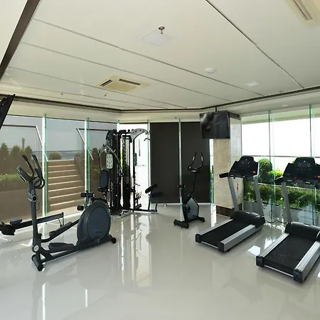 Luxury Seaview The Peak Towers 200m To Apartment *