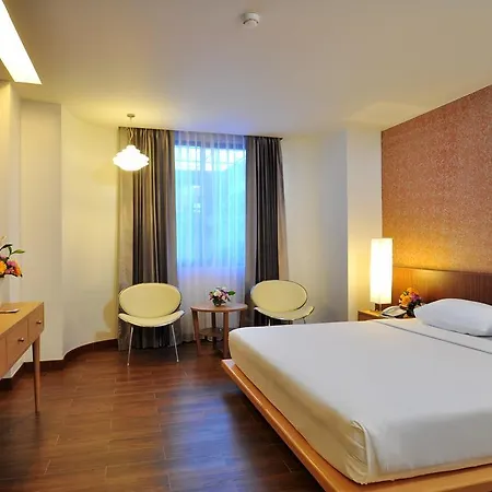 Flipper - Sha Extra Hotel