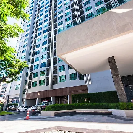 Residence-the Base * Pattaya