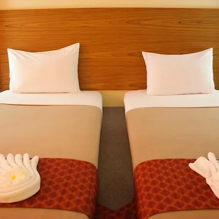 โรงแรม Palm Garden 3*