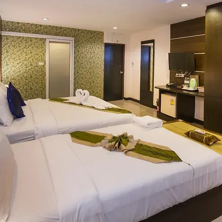 Tez Palace Hotel 2*