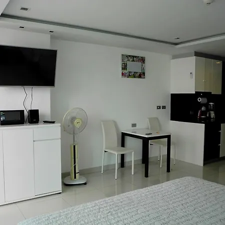Wong Amat Tower By Sky Orchid Apartment