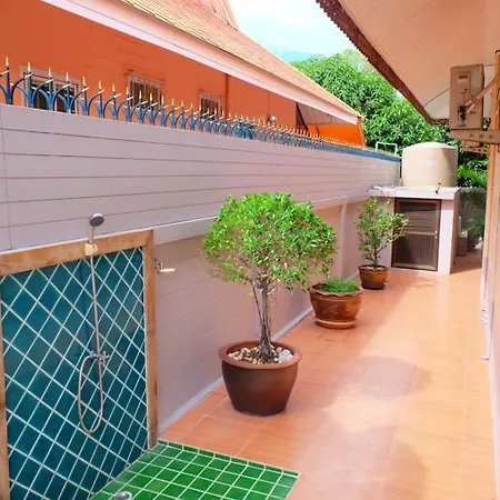 Guest house Nina Pool Pattaya