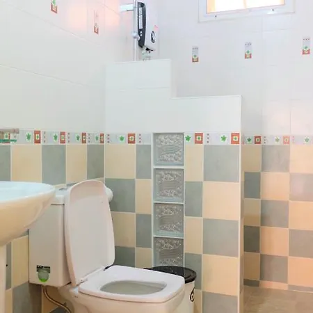 Nina Pool Guest house Pattaya