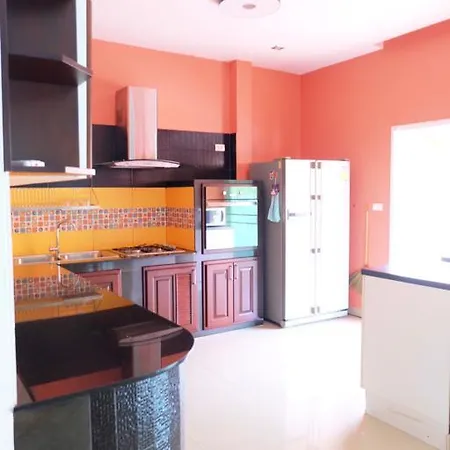 Guest house Nina Pool Pattaya