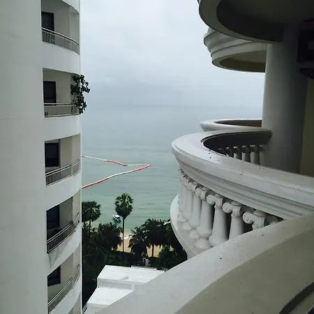 Sky Beach Condominium Apartment Pattaya