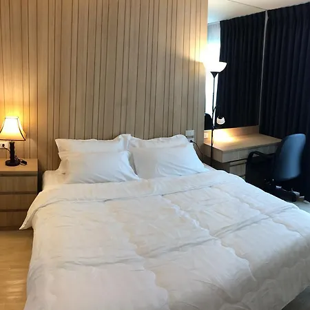 The Chezz By Patsamon Apartment *