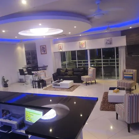 อพาร์ตโฮเทล Vtsix Service At View Talay 6 Pattaya