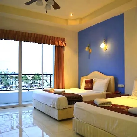 Arya Hotel 3*