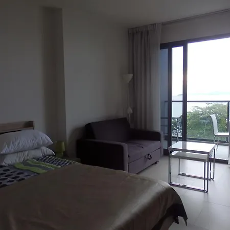 Apartment Zire Wongamat *