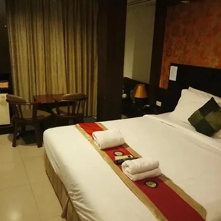 Hotel Tez Palace