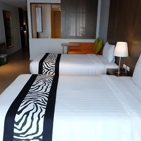 Season Five Hotel