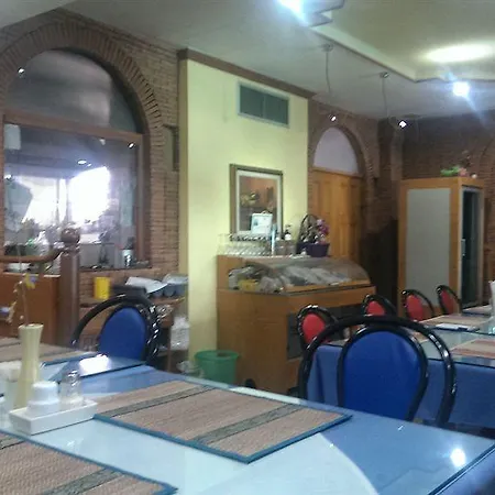 Max 2* Pattaya