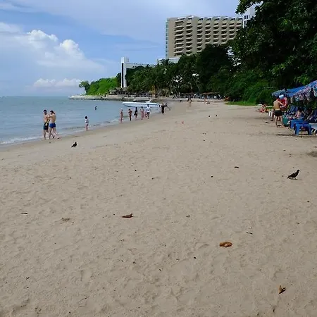 Peak Tower In Phatumnak * Pattaya