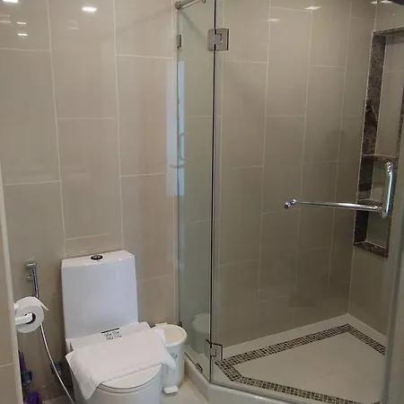 Peak Tower In Phatumnak Apartment *