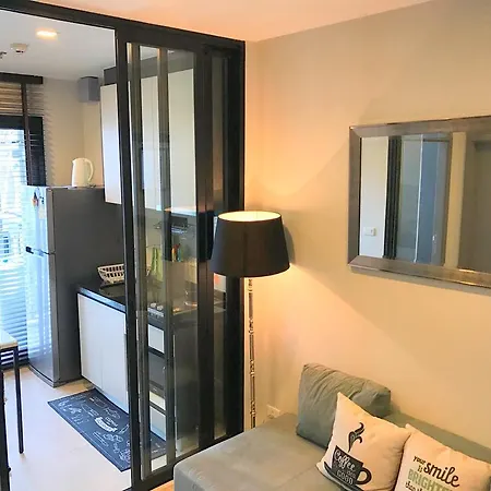 Apartment The Base Highfl Seaview Pattaya