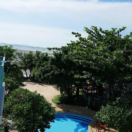 Resort Naklua