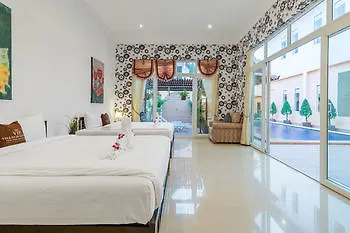 Hotel In 4*