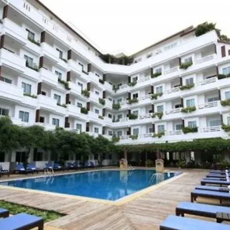 โรงแรม Hill Fresco 5*