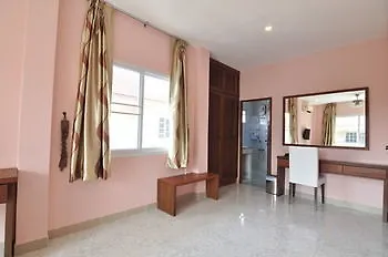 Arm Casa Pool โรงแรม Pattaya