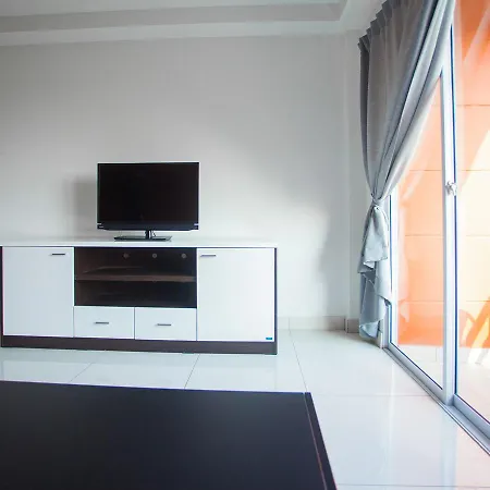 อพาร์ตโฮเทล Apollo Pattaya
