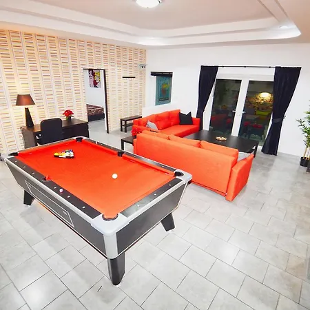 Hideaway Pool * Pattaya