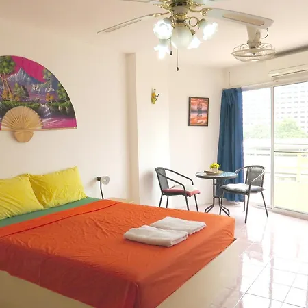 View Talay 1b Holidays * Pattaya