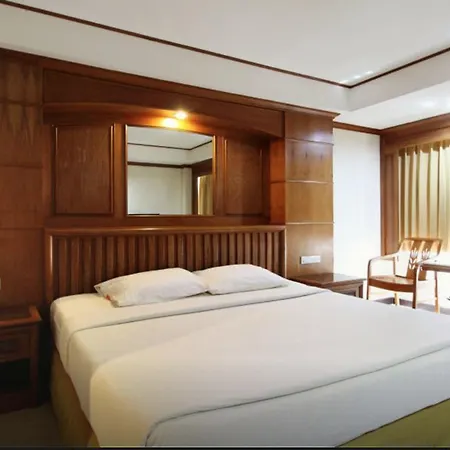 โรงแรม เดอะ เอเอ พัทยา เรสซิเดนซ์ 2*