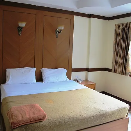 โรงแรม P72