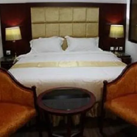 โรงแรม เดอะ พรีวี่ สวีทส์ Pattaya