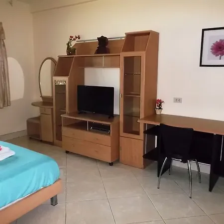 Chaiyapoon Guest house Pattaya