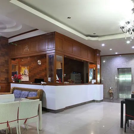 Arya Hotel
