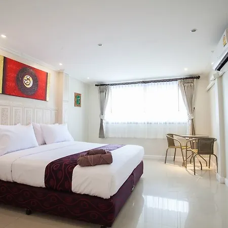 Natural Hotel 3*