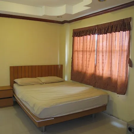 บ้านพัก Aura House Pattaya