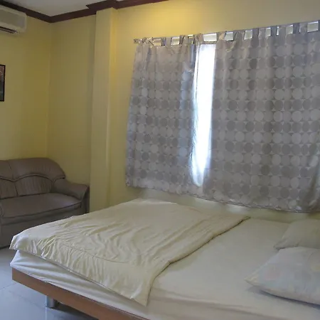 Aura House