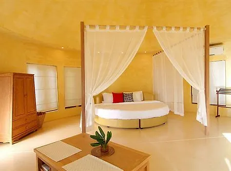 โรงแรม ชิค ชิลล์ แอท เอราวาณา พูล วิลลา พัทยา Pattaya