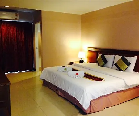 Hotel Curve Boutique 3*