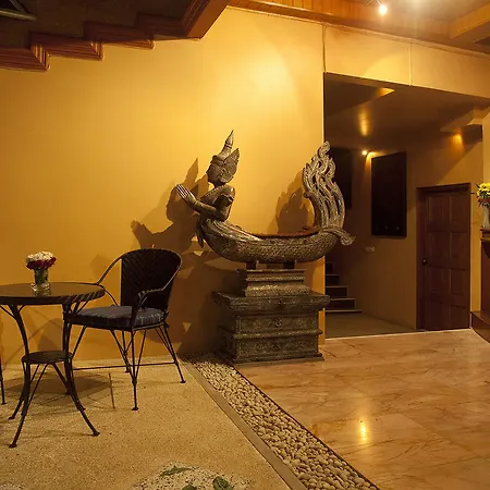 Garden Boutique Inn 3*