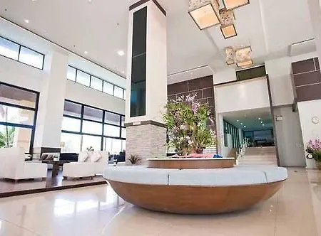R-con Wongamat โรงแรม