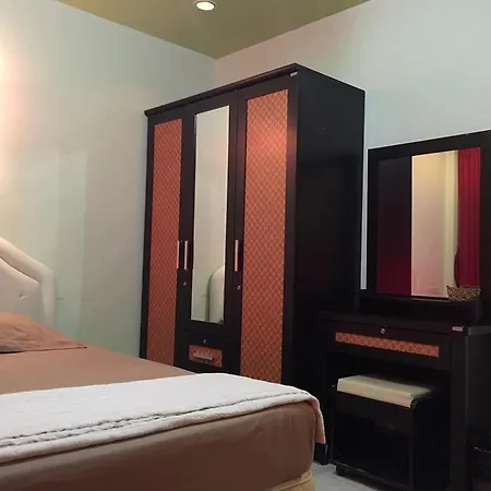 Puphaya Budget 122 Pattaya