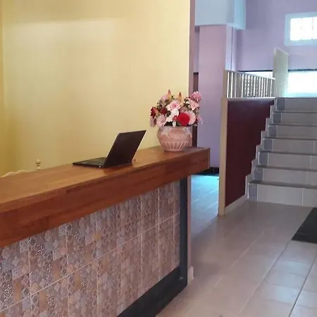 Oyo 75486 Anna บ้านพัก