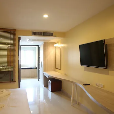 Inn Trebel Pattaya