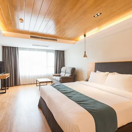 โรงแรม Asana &