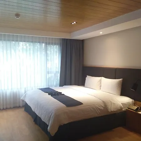 โรงแรม Asana &