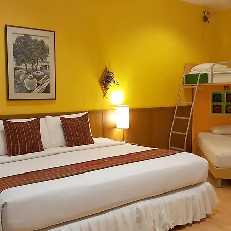 Birds And Bees Resort