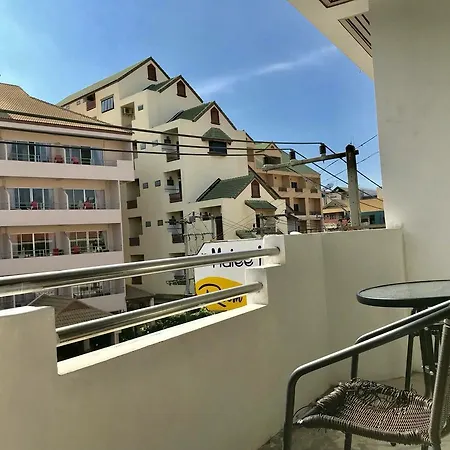 Hostel Malee And Restaurant *