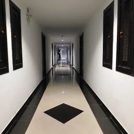 Park Lane Apartment