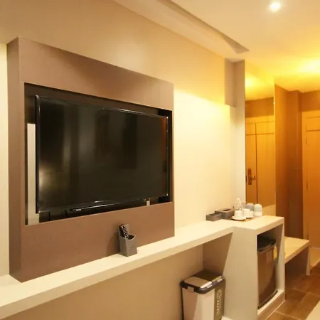 Hotel Republic 3*