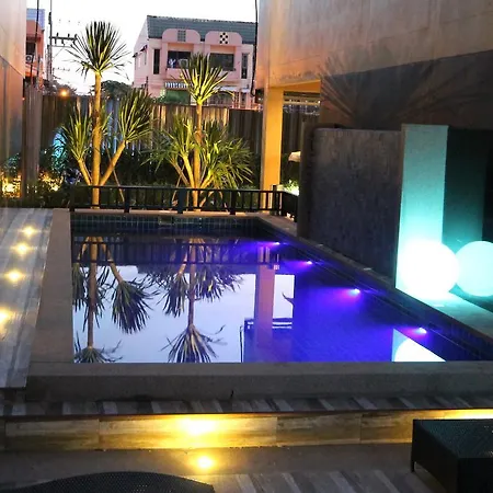 Hotel Republic 3*