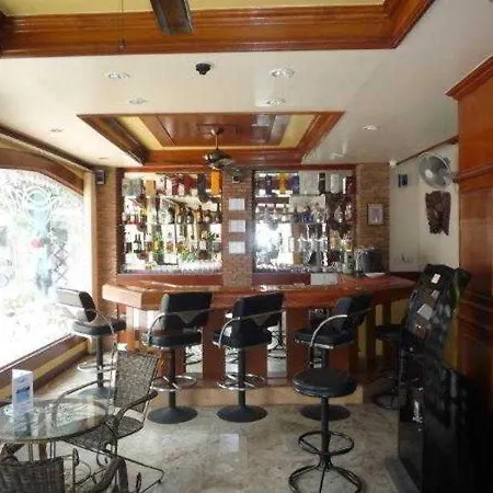 Marina Inn *
